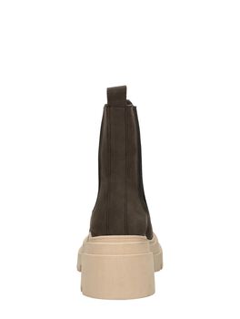 Chelsea boots