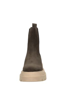 Chelsea boots